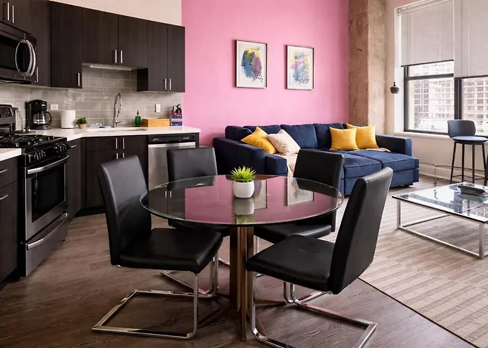 Modern 2br Loft With Amazing Skyline View And Optional Parking For 8 Guests Near Mccormick Place And Soldier Field * Chicago