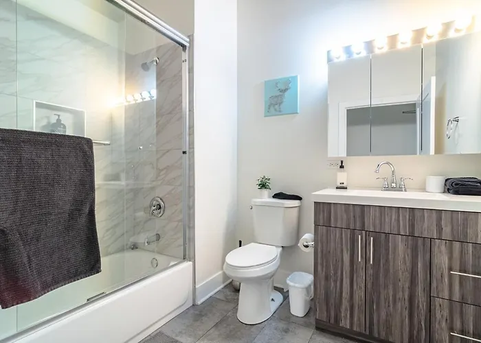Appartement Modern 2br Loft With Amazing Skyline View And Optional Parking For 8 Guests Near Mccormick Place And Soldier Field *