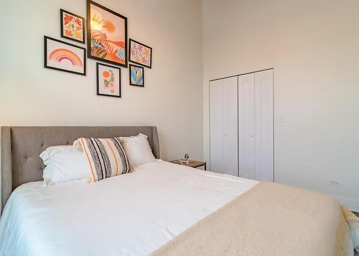 Appartement Modern 2br Loft With Amazing Skyline View And Optional Parking For 8 Guests Near Mccormick Place And Soldier Field
